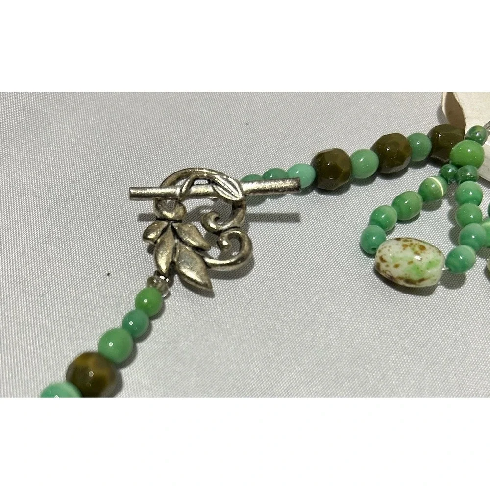 Green Beaded Necklace and Earrings Set with decorative Leaf‎ Toggle clasp